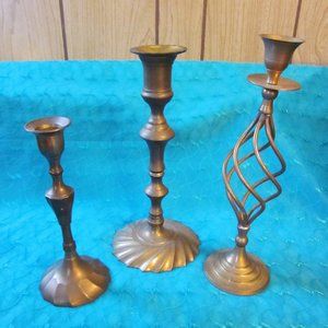 VTG. Set of 3 - 9.5", 9" and 7" T Brass Candle Sticks Heavy with Round Bases VGC